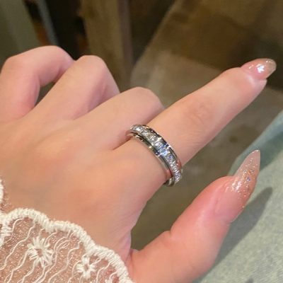 Anello antistress rotante con zirconi (3 pz/set) | LUXRINGS